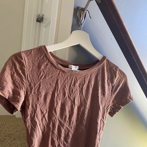 Brown ribbed t